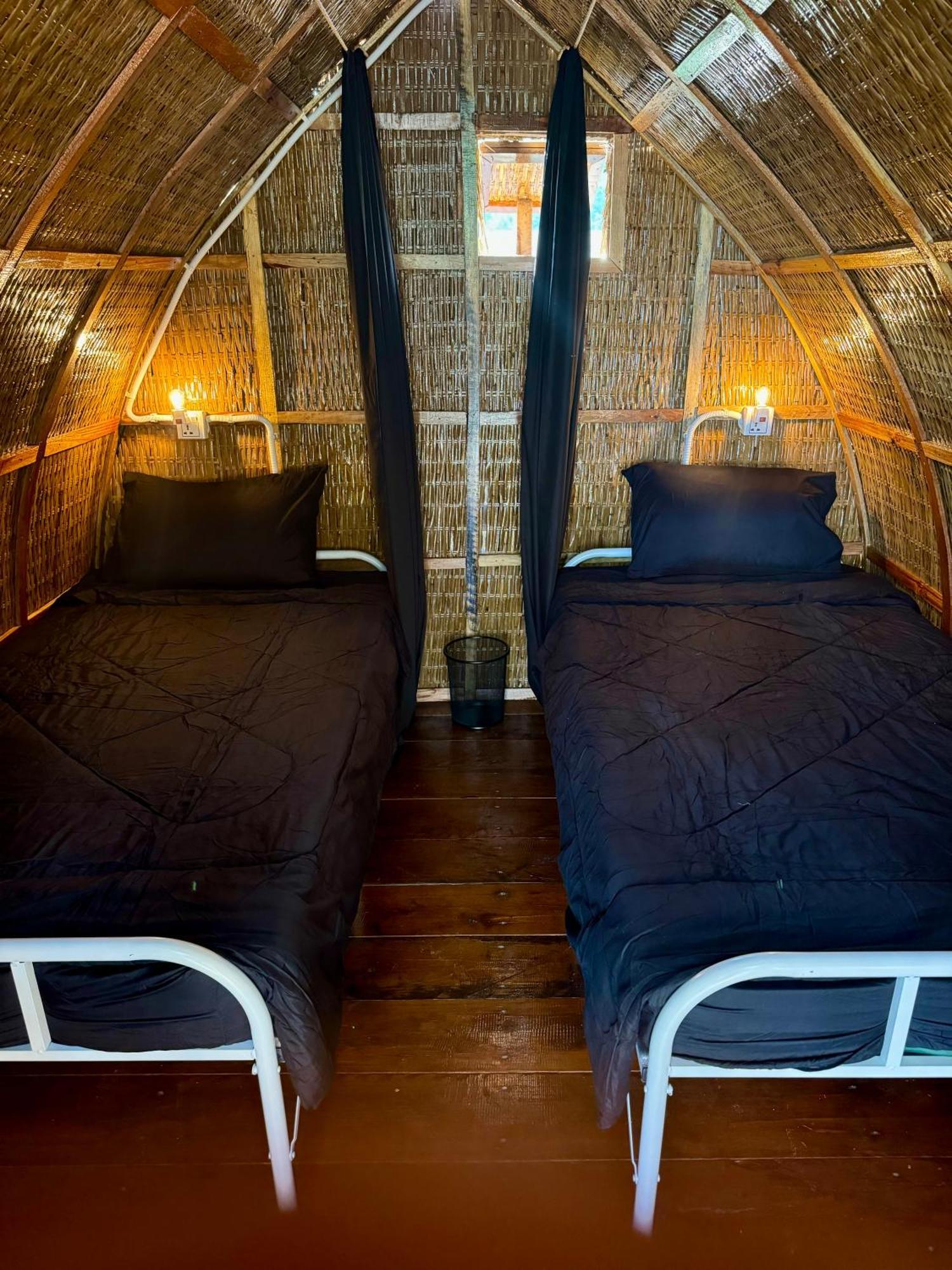 Rafikis Retreat Hostel Derm Tkov Village Luaran gambar