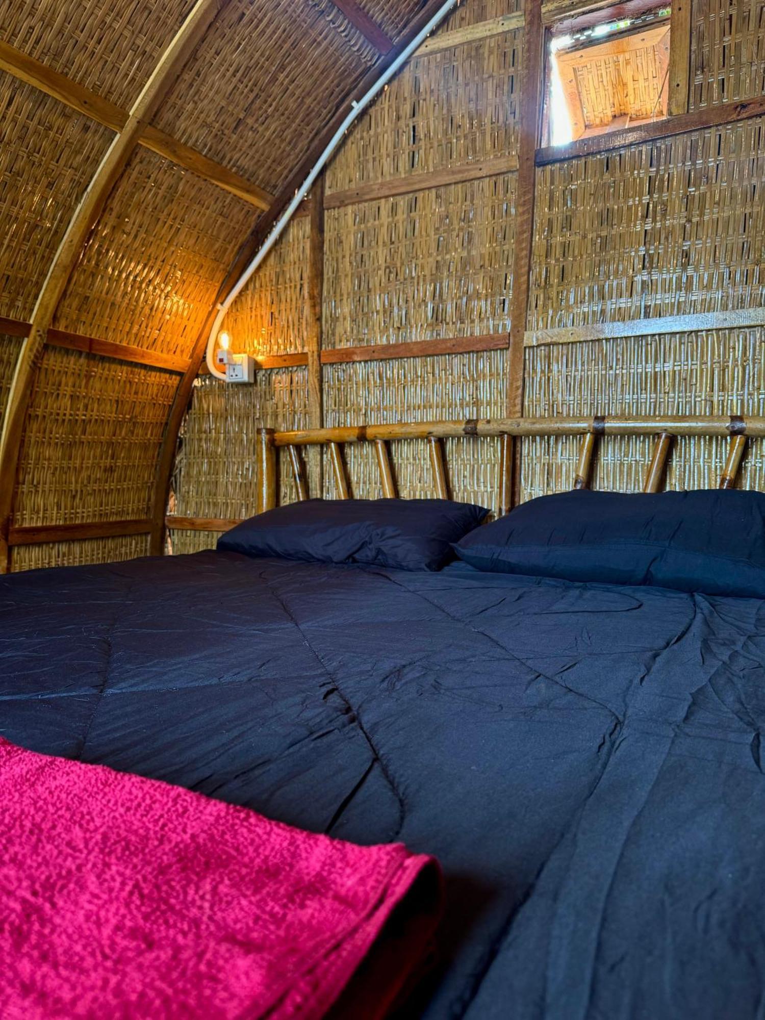 Rafikis Retreat Hostel Derm Tkov Village Luaran gambar