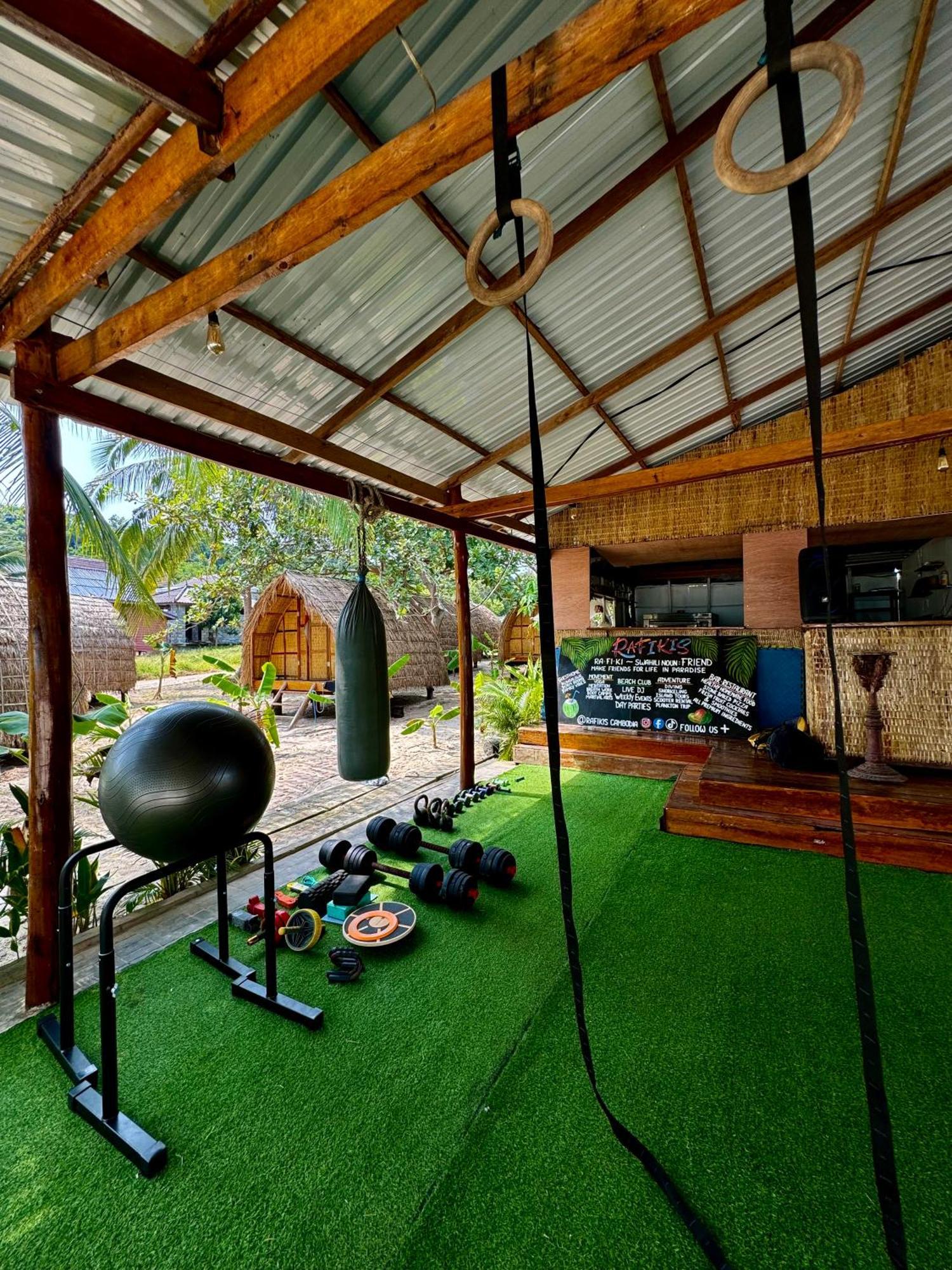 Rafikis Retreat Hostel Derm Tkov Village Luaran gambar