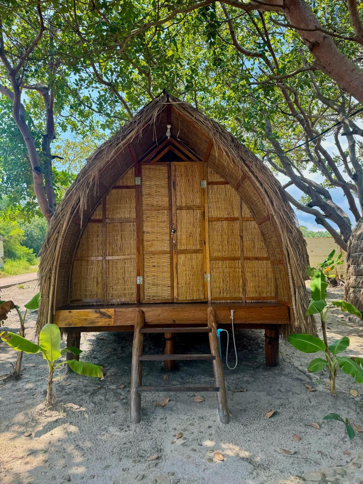 Rafikis Retreat Hostel Derm Tkov Village Luaran gambar