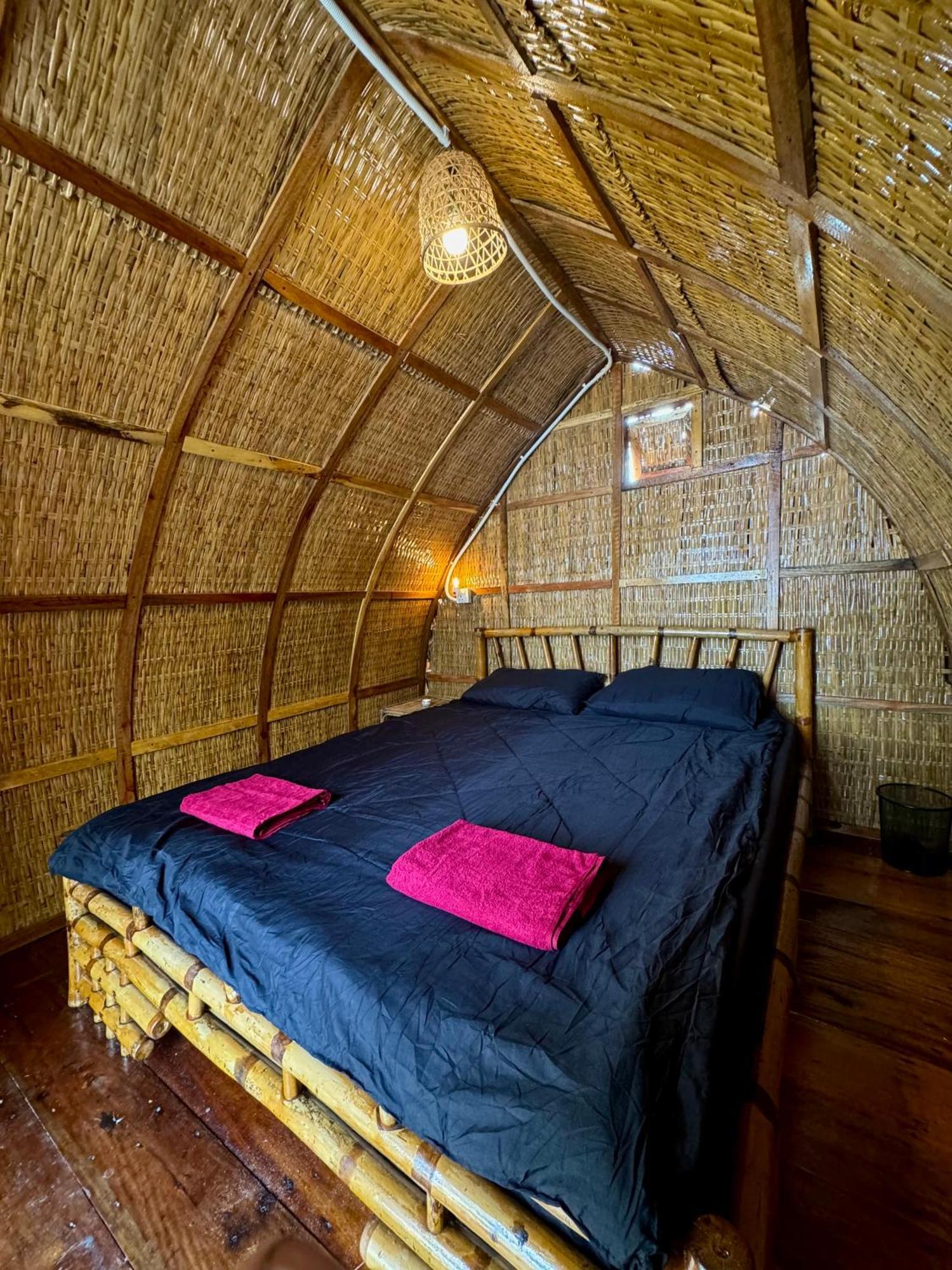 Rafikis Retreat Hostel Derm Tkov Village Luaran gambar