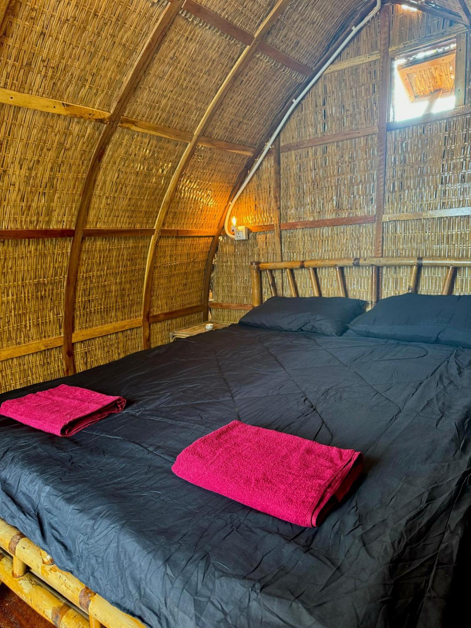 Rafikis Retreat Hostel Derm Tkov Village Luaran gambar
