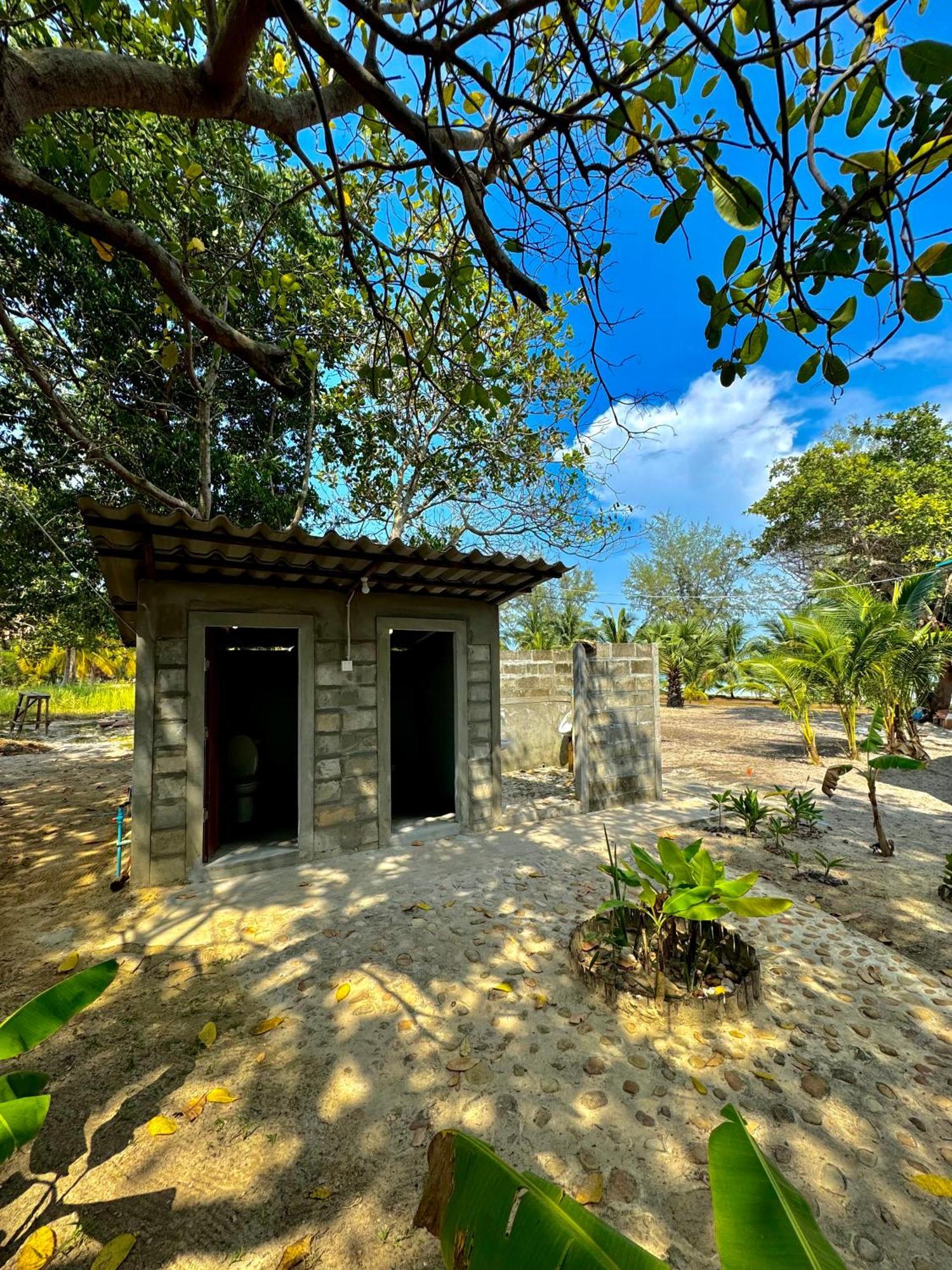 Rafikis Retreat Hostel Derm Tkov Village Luaran gambar