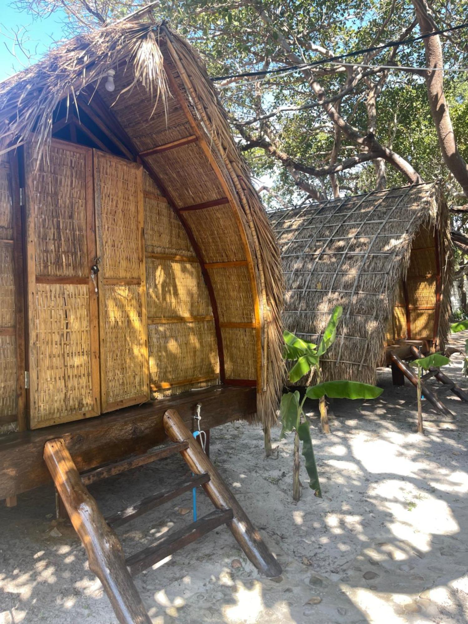 Rafikis Retreat Hostel Derm Tkov Village Luaran gambar